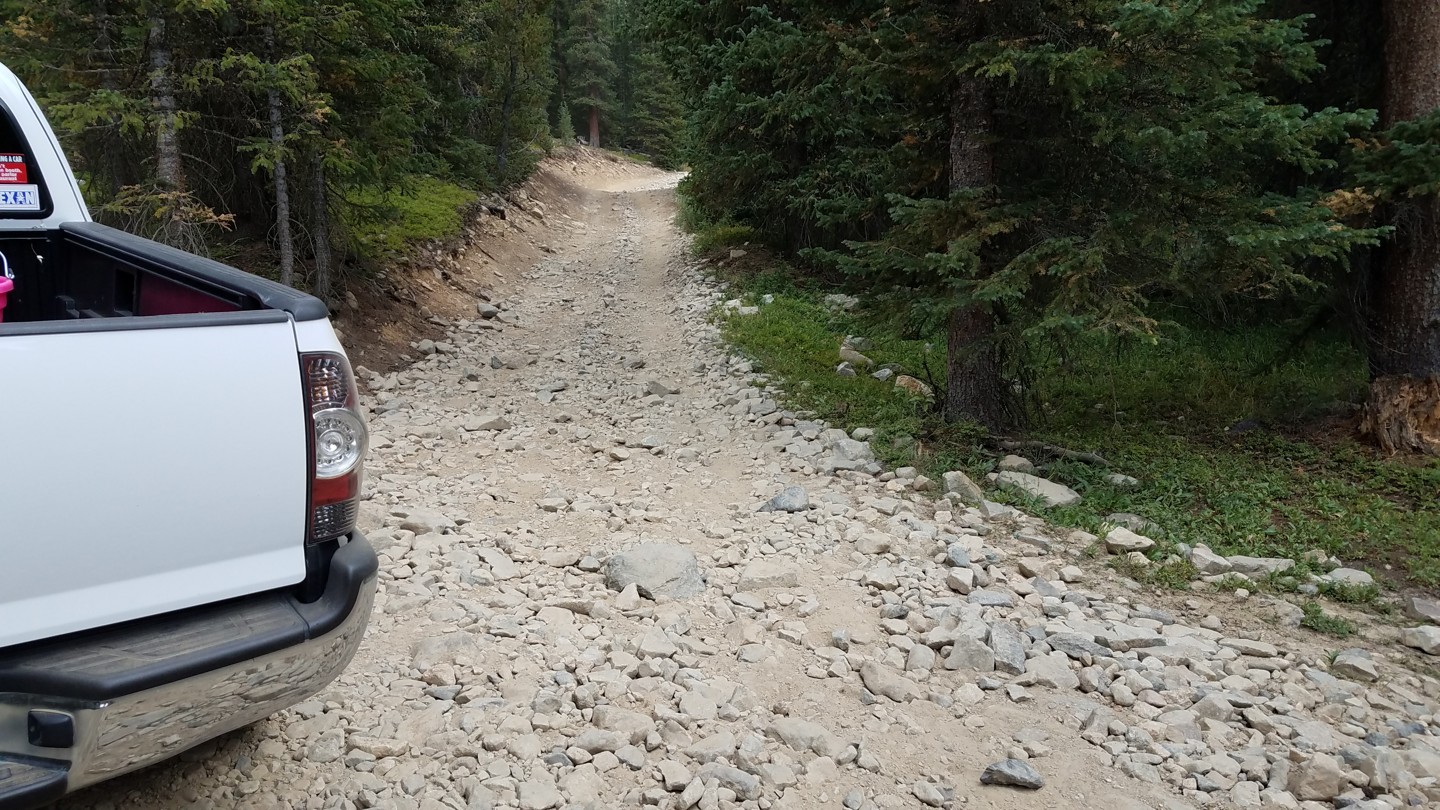 Georgia Pass - Waypoint 9: Unmarked Fork - Stay Left