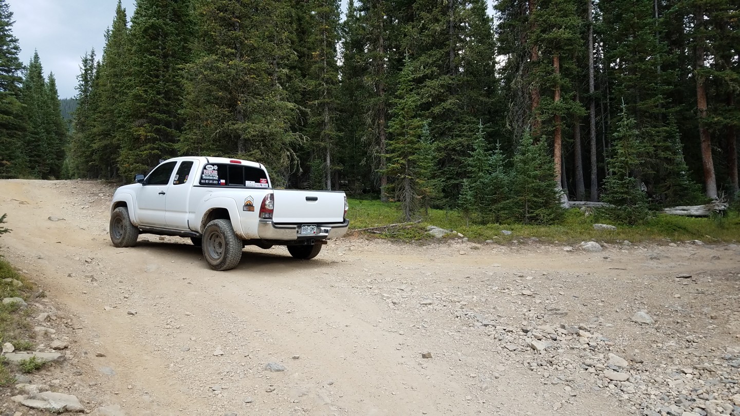 Georgia Pass - Waypoint 10: Unmarked Fork - Stay Left