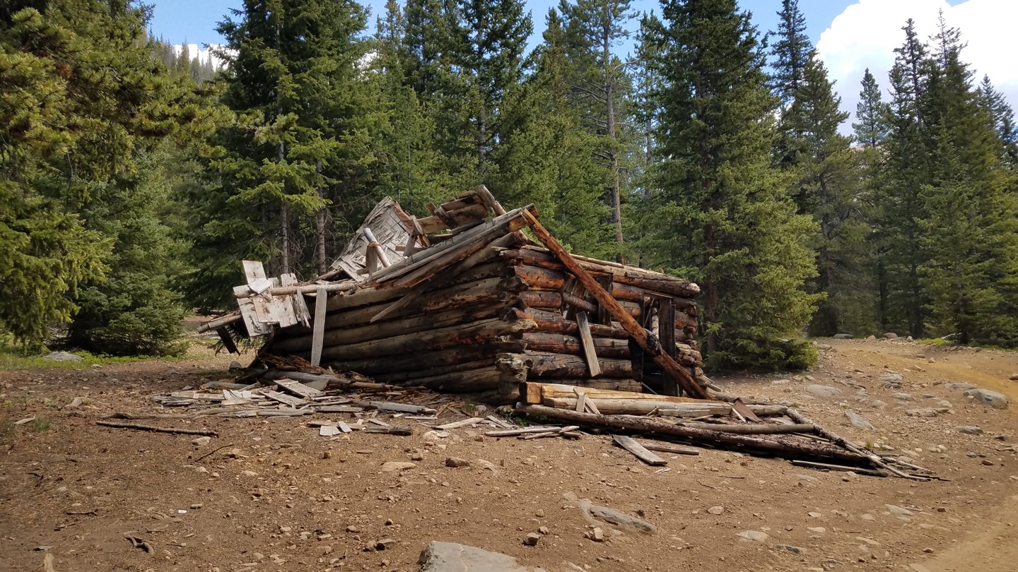 Middle Fork Swan River - Waypoint 6: Swandyke Cabin