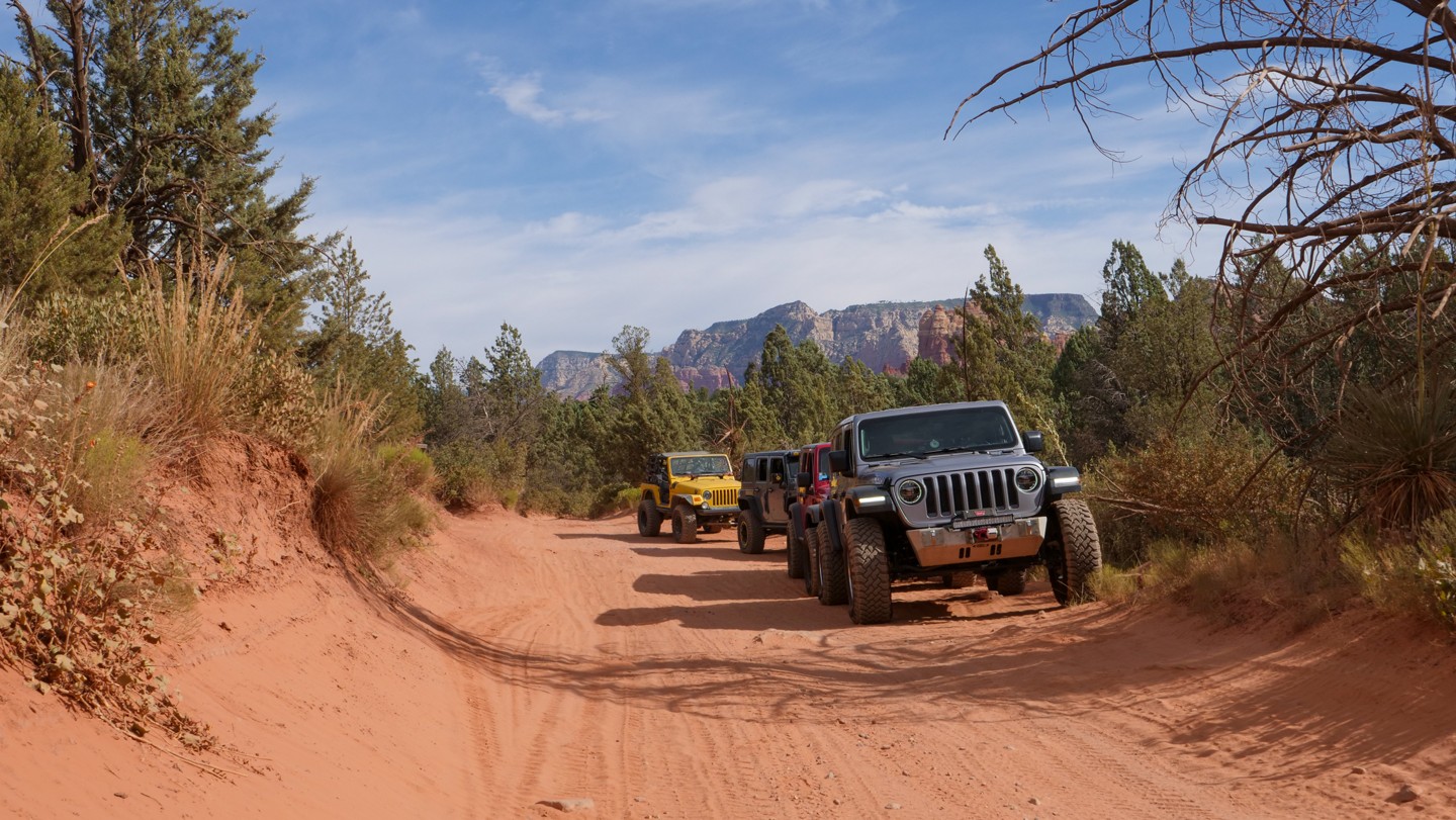 Broken Arrow - Waypoint 8: Submarine Rock Hiking Trailhead – Continue Straight