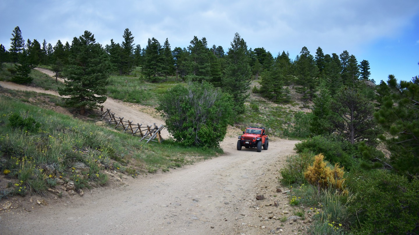 Switzerland Trail - Waypoint 7: USFS 327 - Keep Left