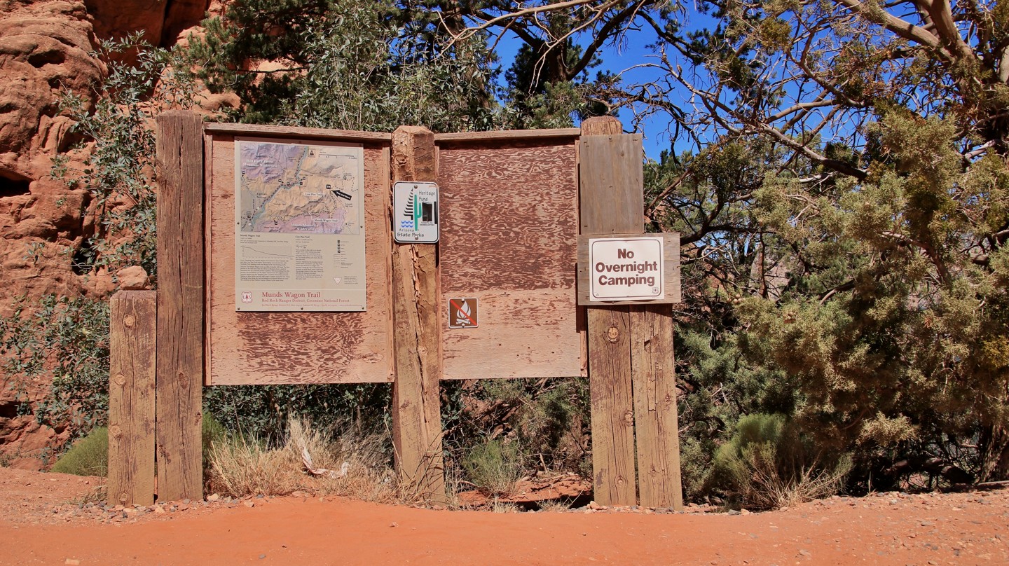 Schnebly Hill Road - Waypoint 11: Hiking Trailhead