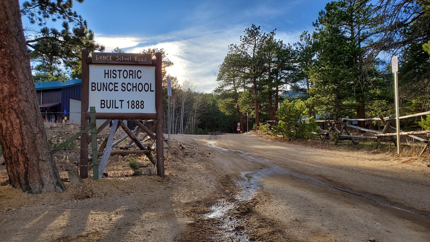 Bunce School Road - Waypoint 1: Northern Trail Start