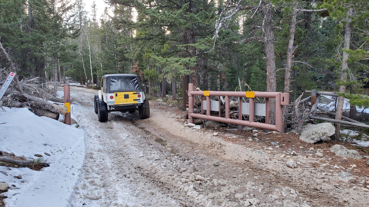 Bunce School Road - Waypoint 12: Seasonal Gate