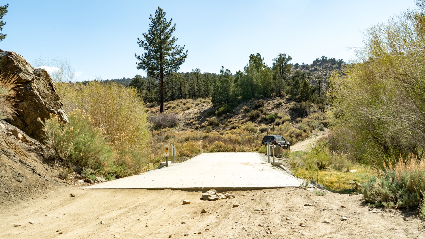 2N02 - Burns Canyon - Waypoint 27: Arrastre Creek and Redwoods - Continue Straight