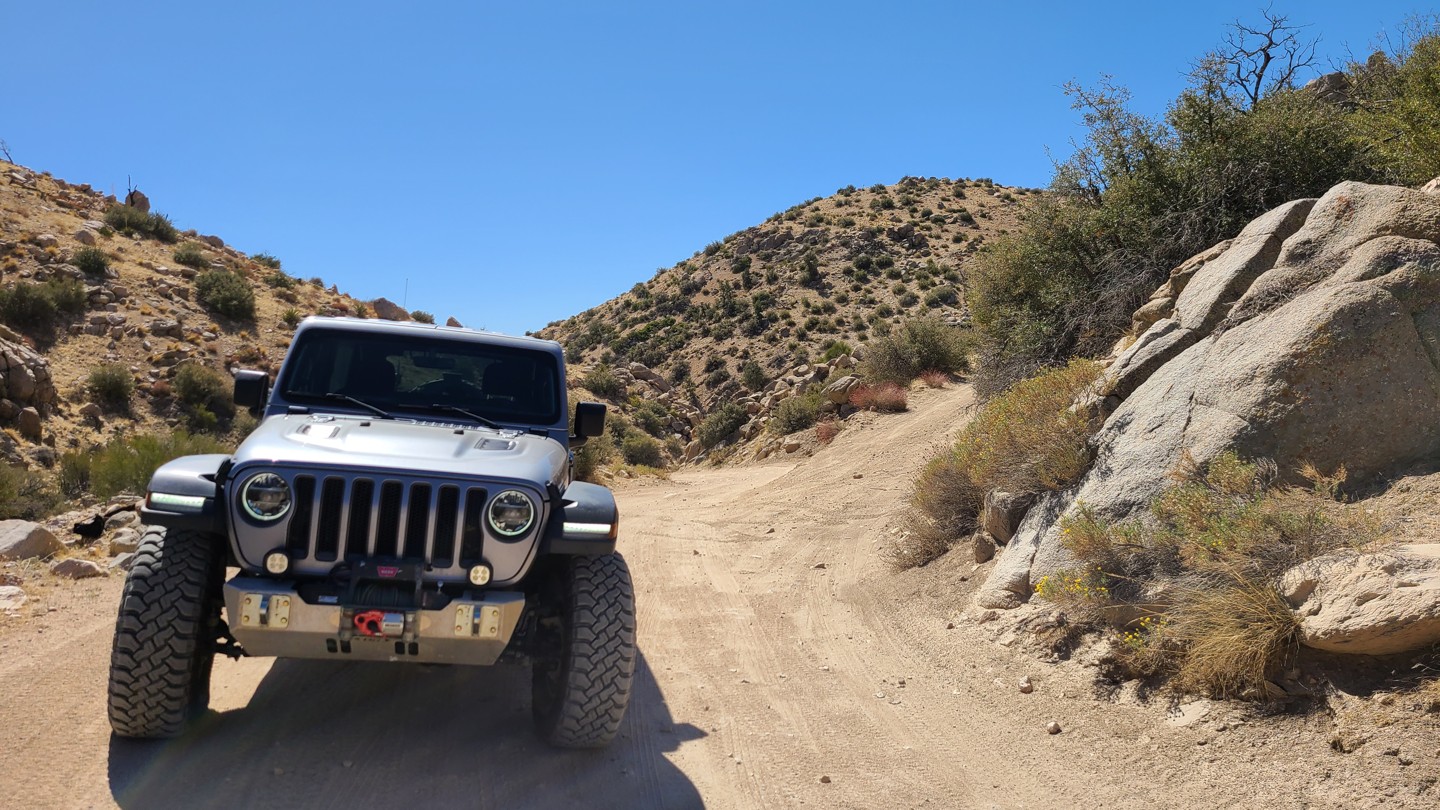 2N02 - Burns Canyon - Waypoint 3: Path Split and Rejoins Shortly - Continue Straight