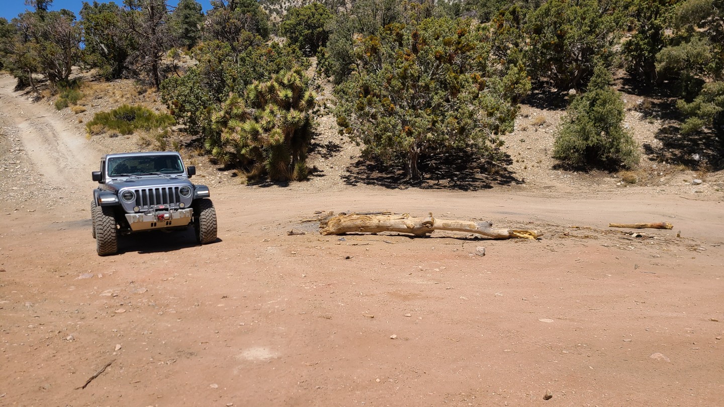 2N02 - Burns Canyon - Waypoint 17: Camping and Mine Ruins