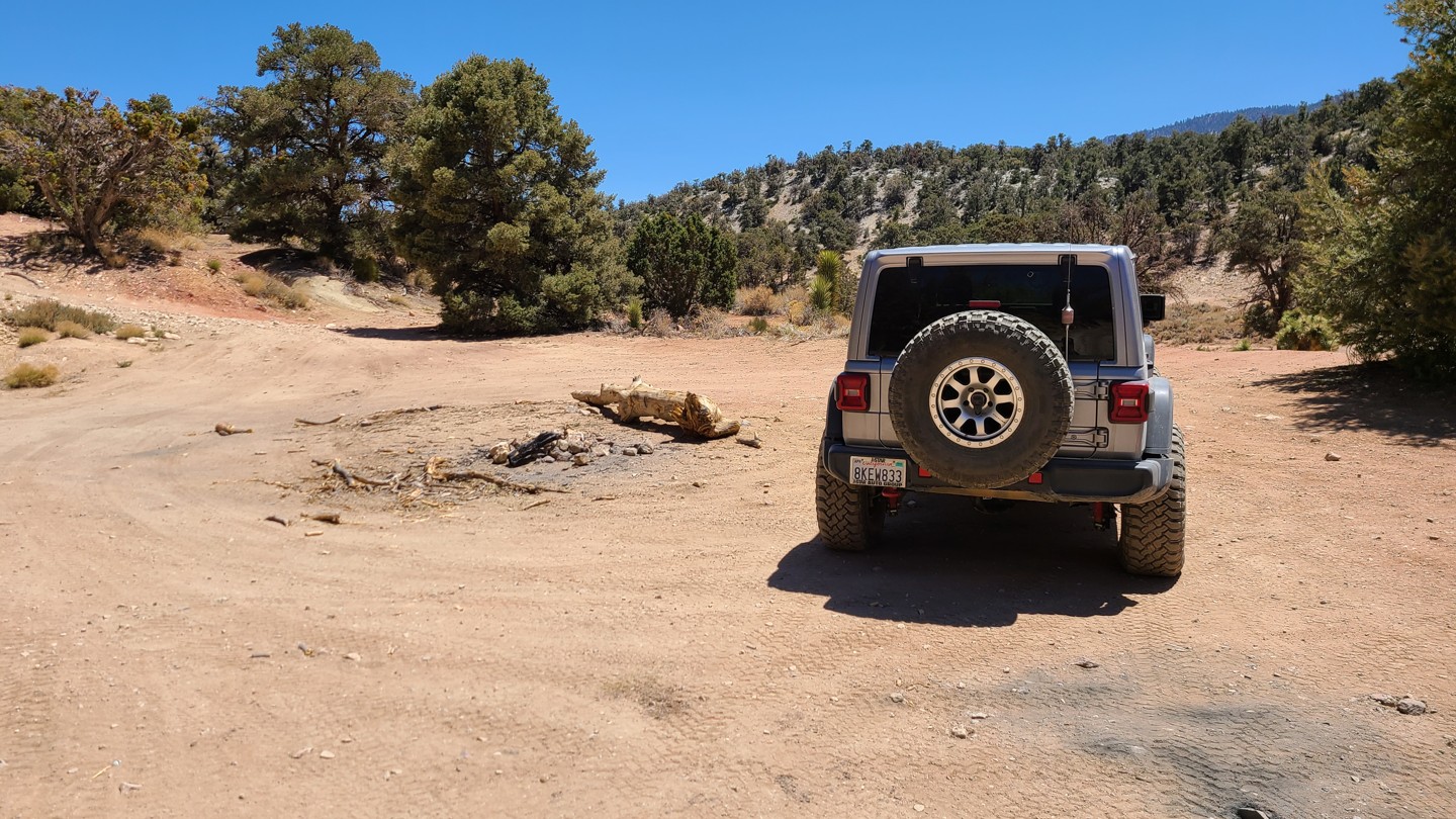 2N02 - Burns Canyon - Waypoint 17: Camping and Mine Ruins