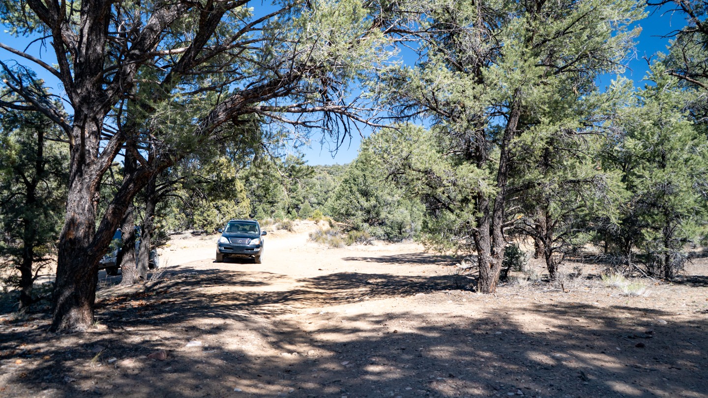 2N02 - Burns Canyon - Waypoint 24: Unknown Trail and Camping Spot - Continue Straight