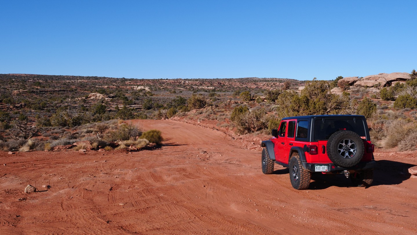 Gemini Bridges - Waypoint 10: Bull Canyon Trailhead - Veer North