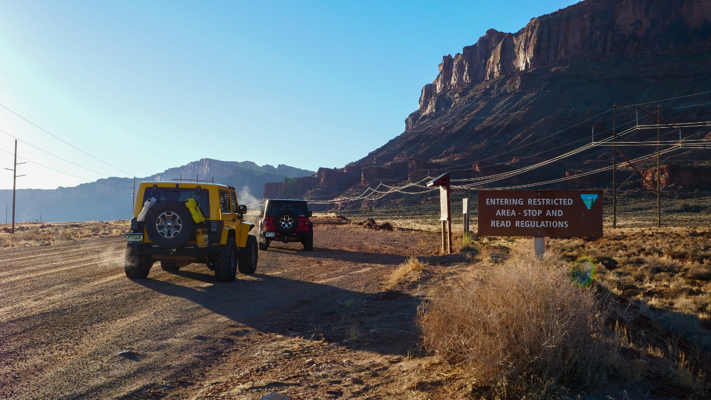 Gemini Bridges - Waypoint 2: BLM Kiosk - Continue Straight