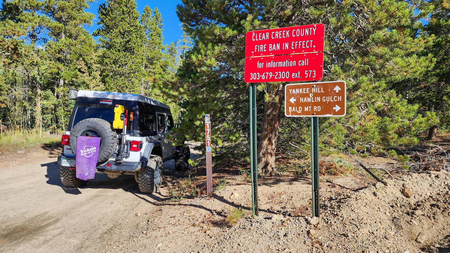 Yankee Hill Road - Waypoint 1: Central City Trailhead