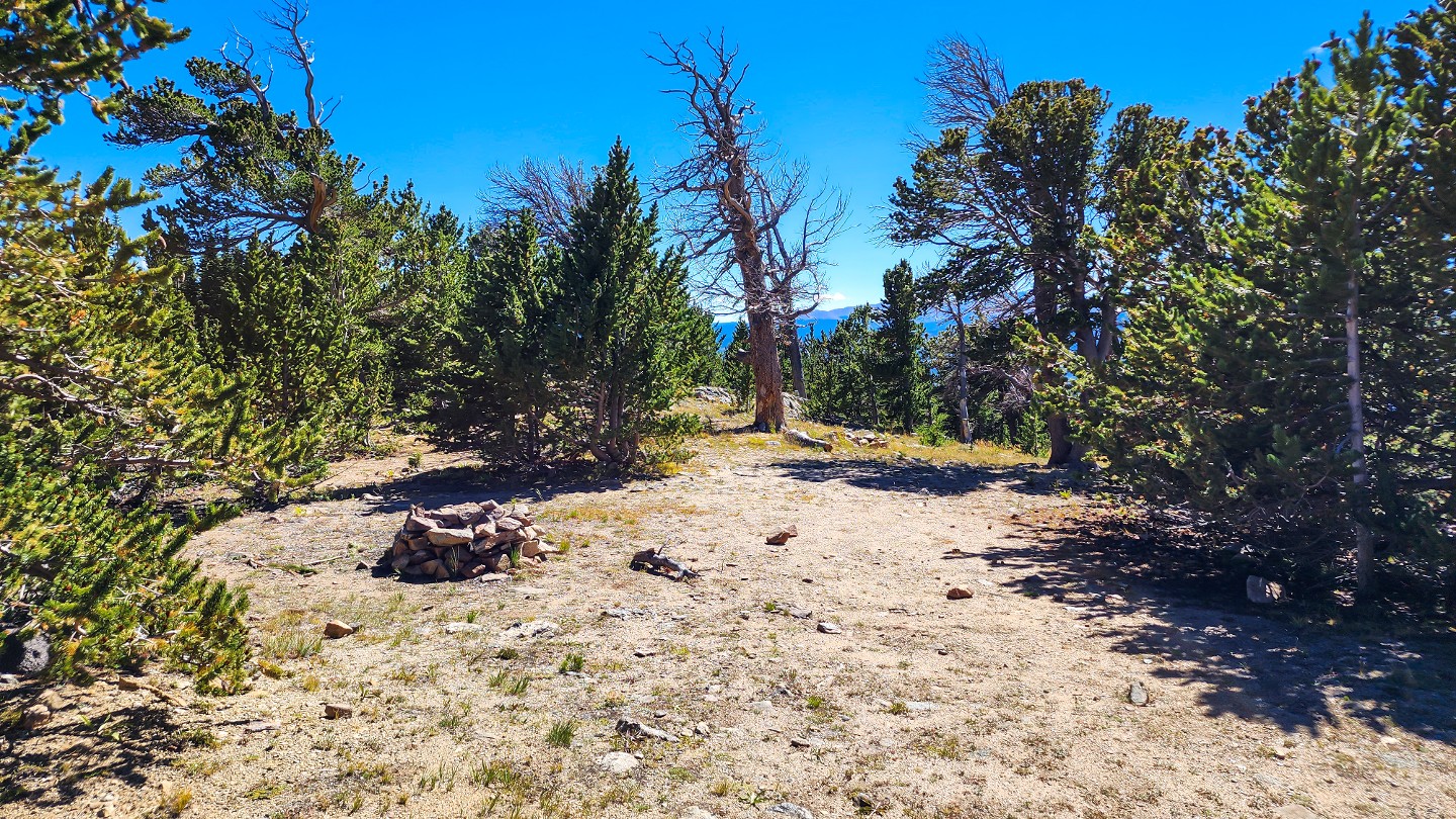 Yankee Hill Road - Waypoint 20: Powerlines - Stay Left Downhill