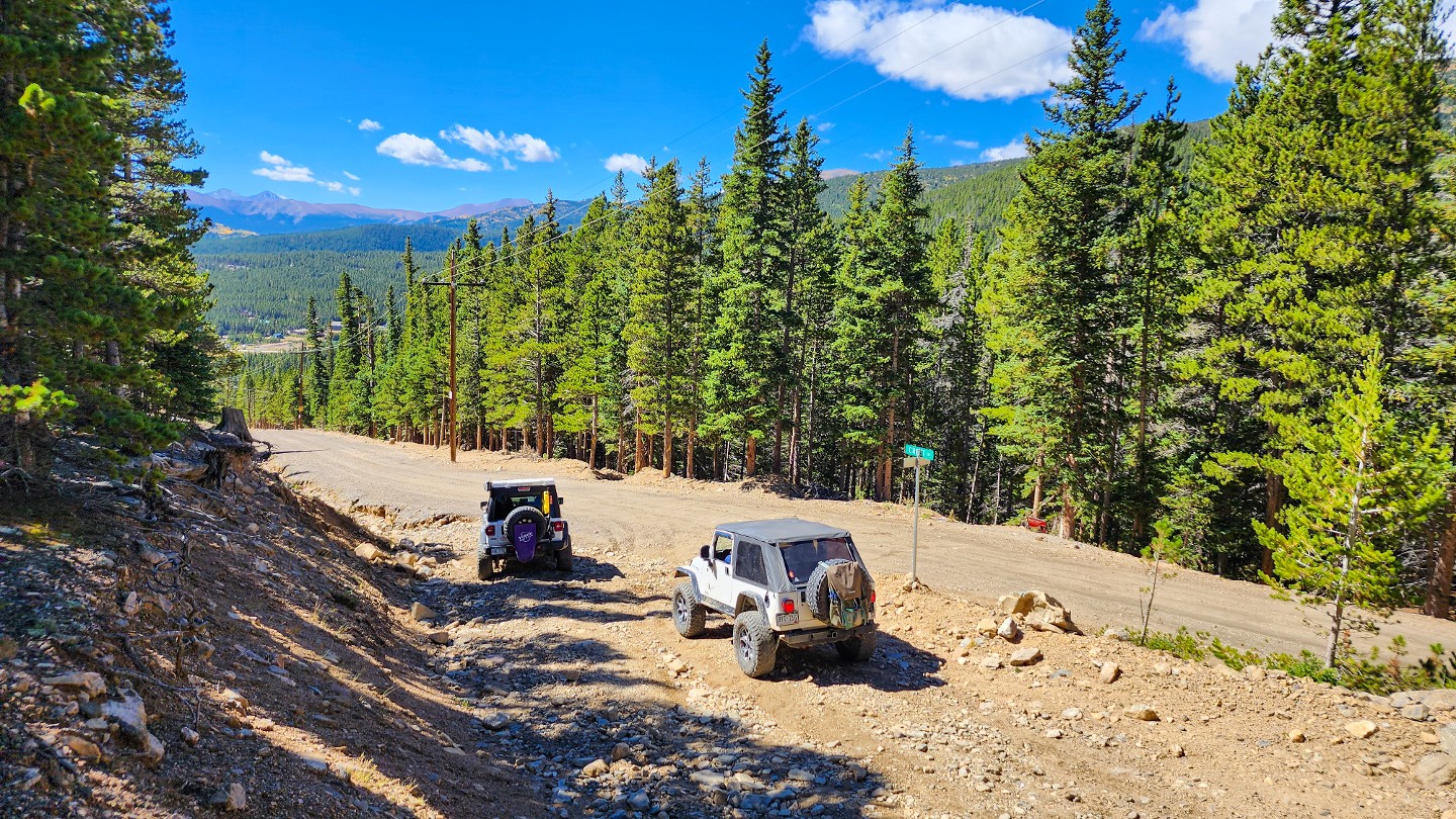 Yankee Hill Road - Waypoint 21: Mine Road Trailhead