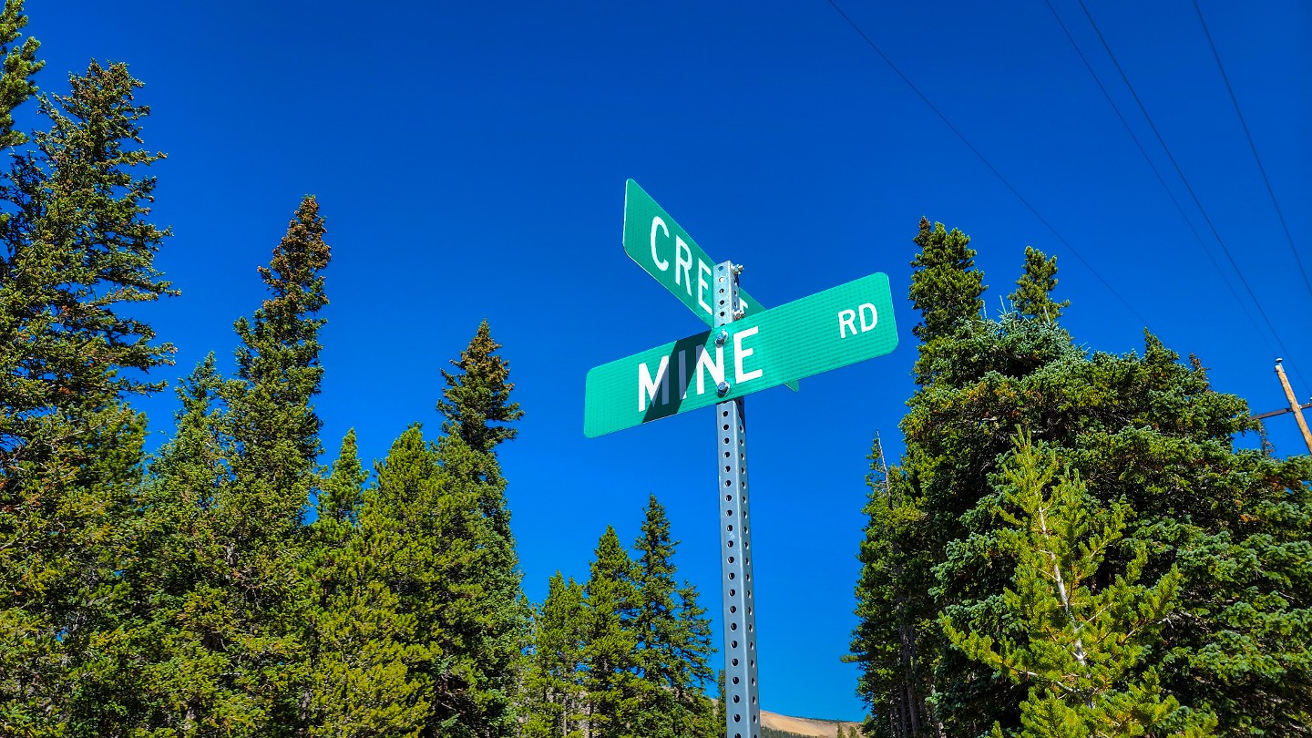 Yankee Hill Road - Waypoint 21: Mine Road Trailhead