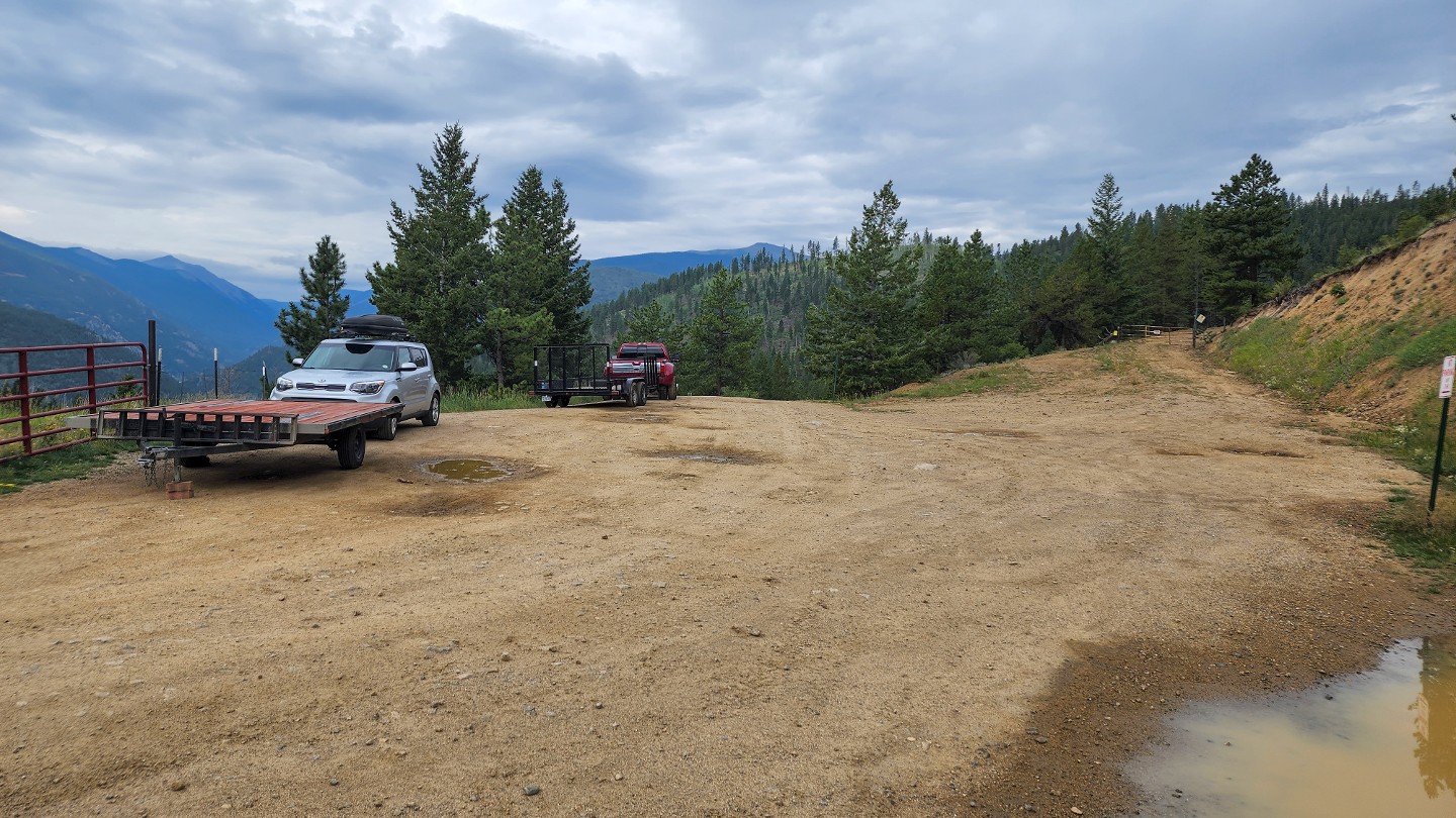 Bill Moore Lake - Waypoint 1: Trailhead