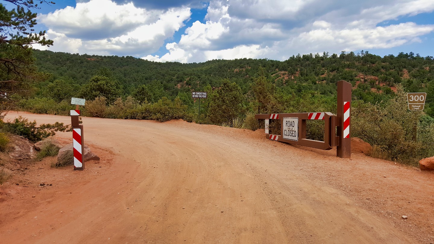 Rampart Range Road - Waypoint 1: Balanced Rock Trailhead