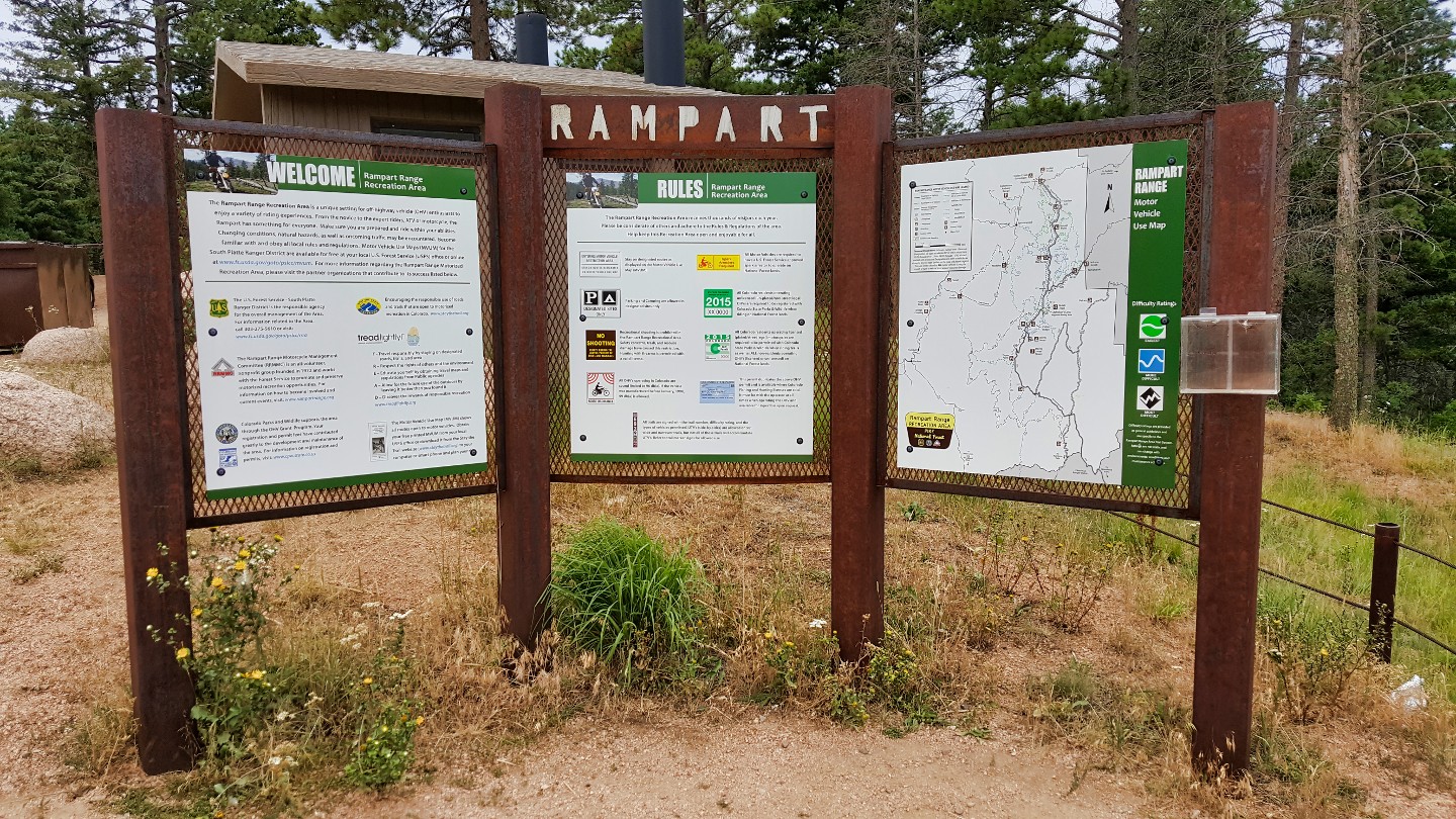 Rampart Range Road - Waypoint 26: Seasonal Gate & Parking Lot