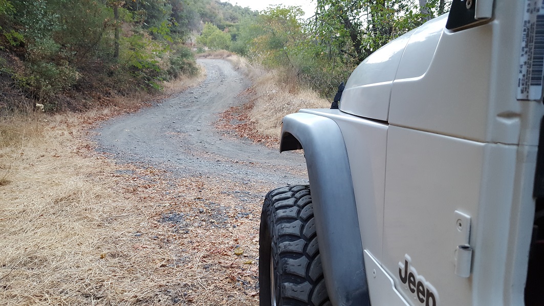 Maple Spring Road - Silverado Canyon - 5S04 - Waypoint 2: Trail Turns To Dirt