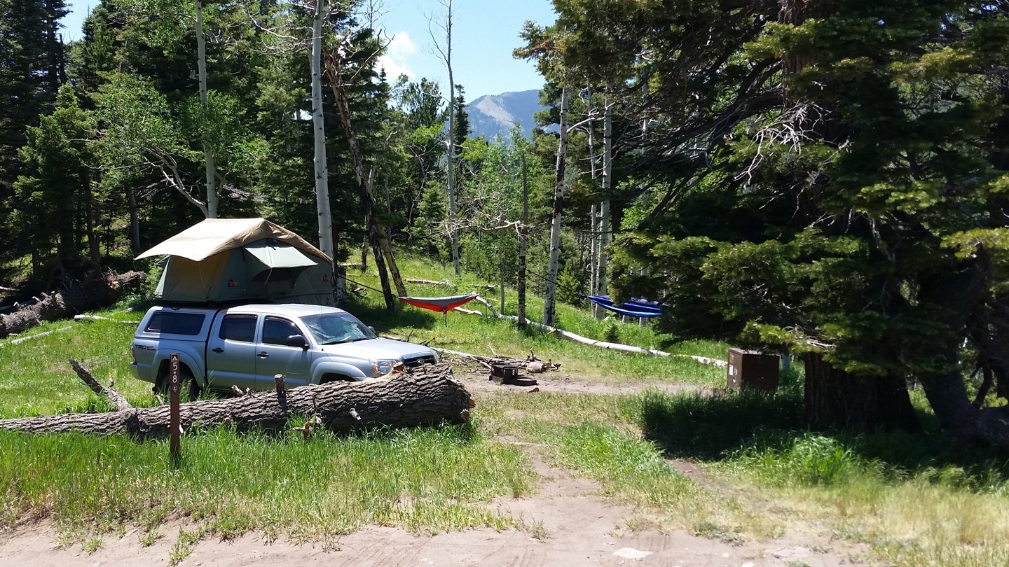 Camping: Medano Pass