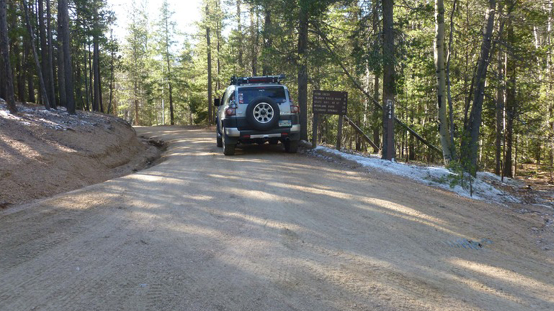 Rampart Range Road - Waypoint 21: Long Hollow Road