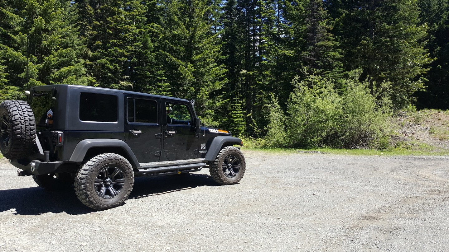 NF-7030 to Stampede Pass - Waypoint 4: Fork in the Road