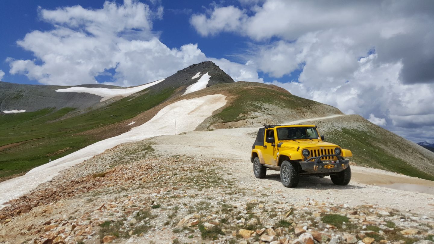 Engineer Pass - Waypoint 15: Official Summit and Overlook