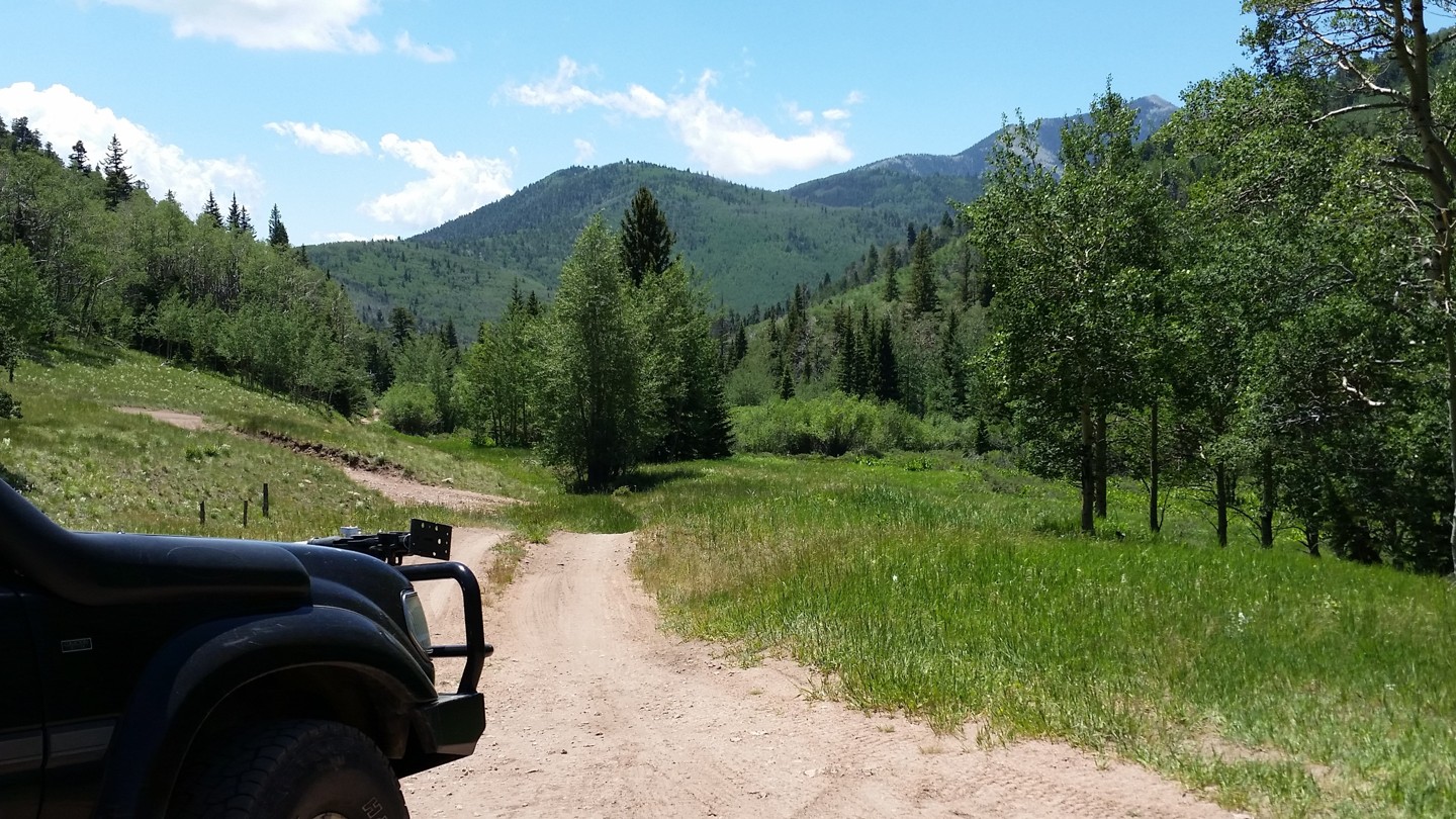 Medano Pass - Waypoint 5: Medano Lake Trailhead