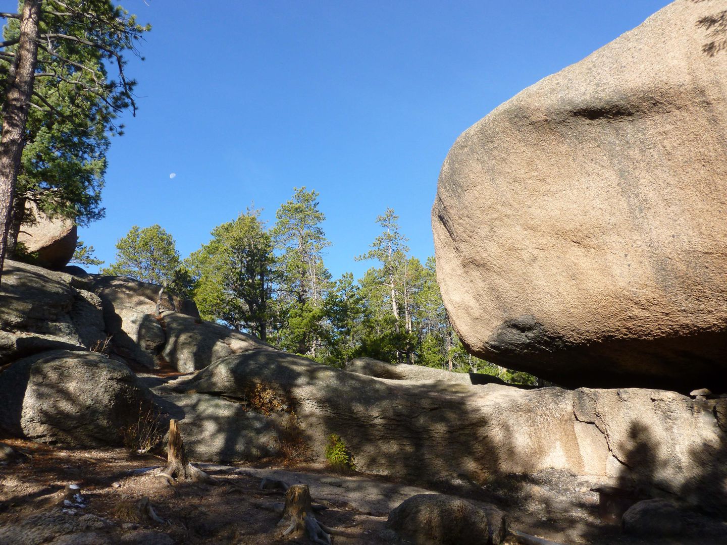 Dakan Road - Waypoint 4: Balancing Rock