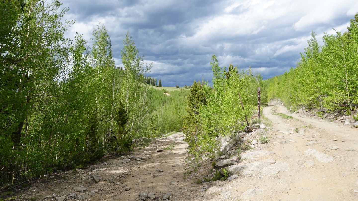 Devil's Canyon - Waypoint 4: 246.1B Trailhead - Straight on 246.1A