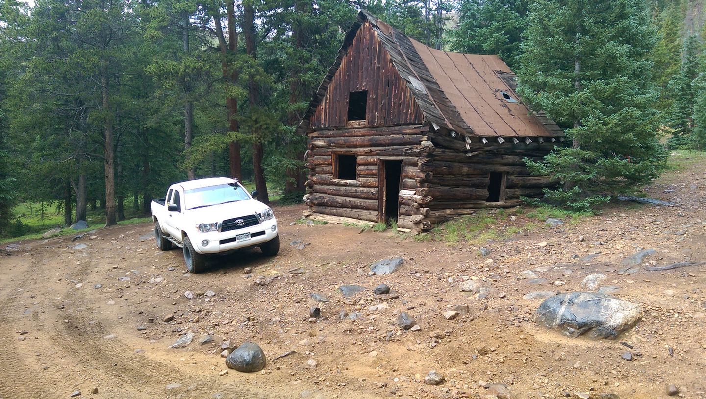 Middle Fork Swan River - Waypoint 6: Swandyke Cabin